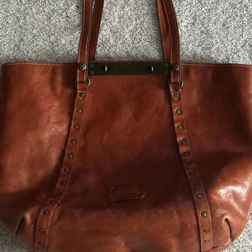 VINTAGE Patricia Nash Benvenuto Studded Leather Tote Bag